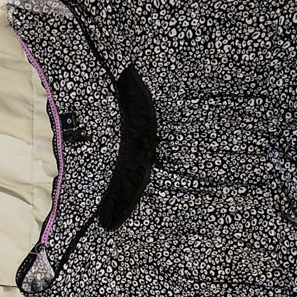 Women's Kensie Two Piece Pajama Set - Picture 6 of 10